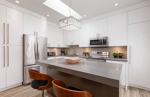 Arbutus Ridge Casa | Entire and Cozy 2BDR 2BA Home in Kitsilano