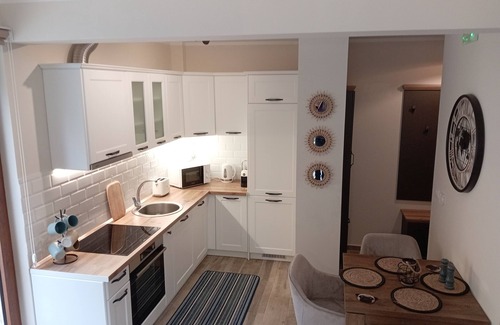 Topla Apartamento | Entire Apartment in Herceg Novi. Swimming Pool, Nature Trail and nearby stream.
