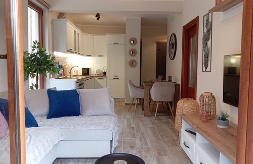 Topla Apartamento | Entire Apartment in Herceg Novi. Swimming Pool, Nature Trail and nearby stream.