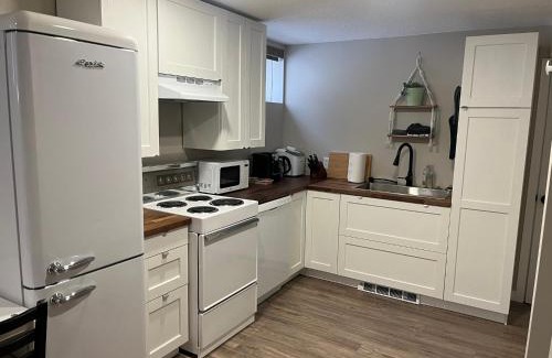 East Kootenay Apartamento | Entire Basement Guest Suite In Cranbrook