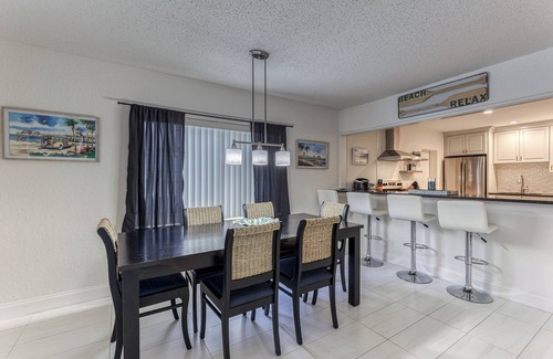 Lauderdale Beach Casa | Entire BEACH HOUSE on Ocean Blvd Fort Lauderdale!