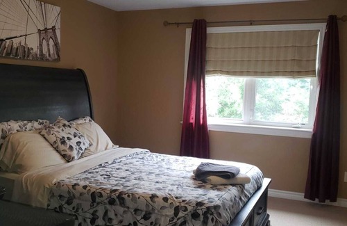Leitrim Casa | Entire Beautiful house in ottawa