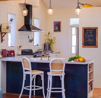 Canungra Casa | Entire Boutique Home - The Rustic Cottage - Canungra