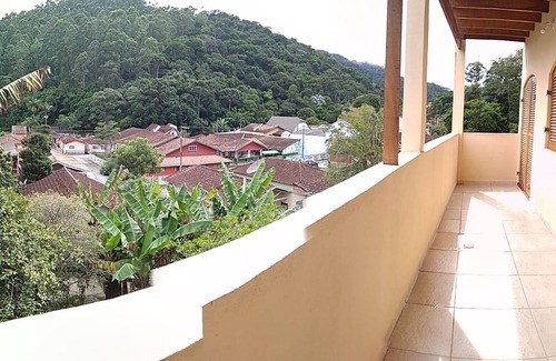 Santo Antonio do Pinhal Casa | Casa completa para alojamiento de corta y larga estancia.
