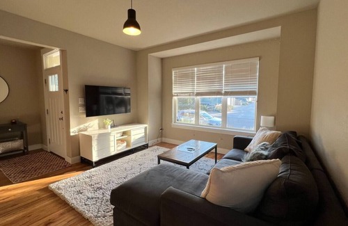 Louisville Casa | Entire Bright 3-Bedroom House - 1 Mile from Historic Louisville CO
