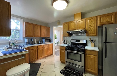Shoreview Casa | Entire charming 3B2B house, 10 minutes to SFO