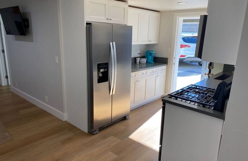 Huntington Beach Cama Y Desayuno | Entire Complex | Steps To The Sand | Sleeps 20