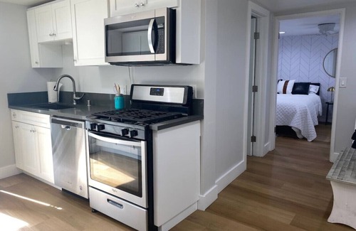 Huntington Beach Cama Y Desayuno | Entire Complex | Steps To The Sand | Sleeps 20