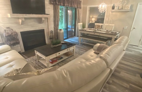 Seven Springs Condominio | Entire Condo - Swiss Mountain Resort