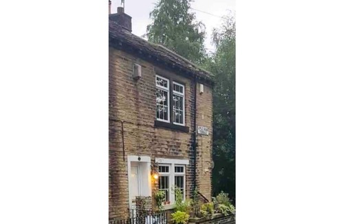 Ogden Cabaña | Entire cottage in the beautiful Calder Valley