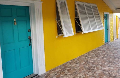 Nassau Cabaña | Entire Cottage near beach and Downtown