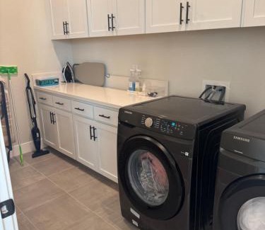Roseville Casa | Entire Cozy Guest Home