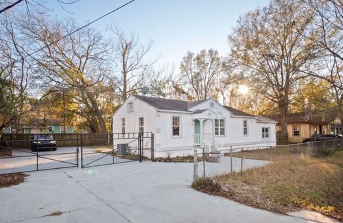 Jacksonville Casa | Entire cozy house near TIA Arena