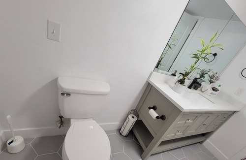 Murray Casa | Entire Cozy Private Basement with two bedrooms