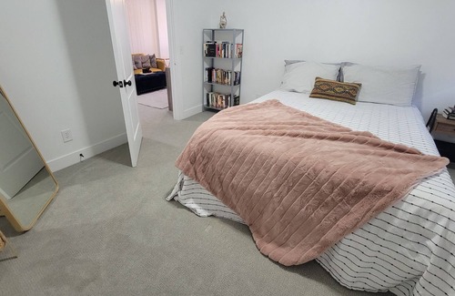 Murray Casa | Entire Cozy Private Basement with two bedrooms