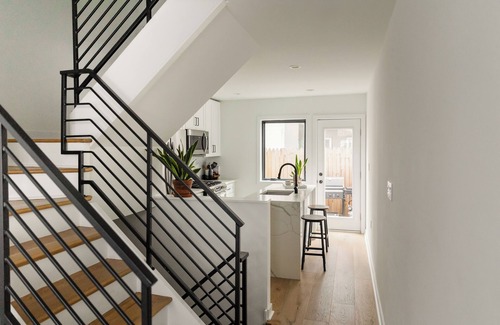 Fairmount Casa | Entire Fairmount Home With Skyline View