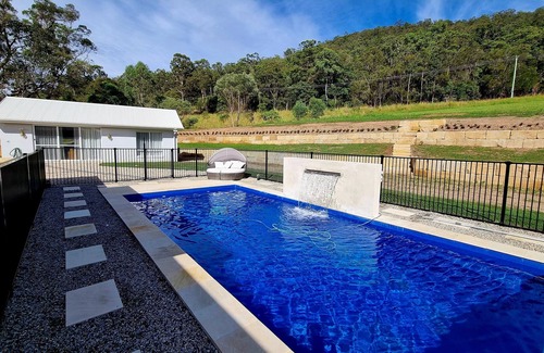 Wongawallan Casa | Entire family & wedding accommodation Gold Coast