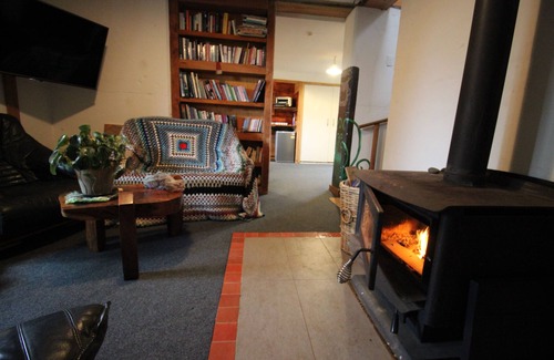 Raglan Casa | Entire floor 5 bedrs fire'sauna'icebath'breathwork