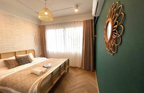 Talat Yot Apartamento | Entire floor,Decorated cozy home, near Grand Palace
