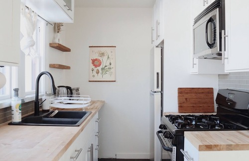 Ocean Park Apartamento | Entire Garden Apartment, Venice Beach