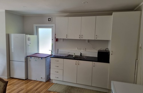 Johnsonville Casa | Entire Ground Floor Full Privacy Family-friendly Popular to Ferry-catchers