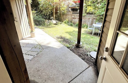 District of North Vancouver Casa | Entire Guest suite in North Vancouver