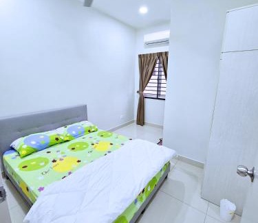 Daerah Kulai Casa | Entire Home at Indahpura, Kulai