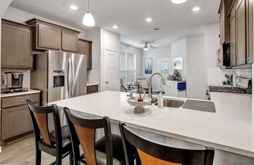 Wellborn Casa | Entire Home | EV CHARGING| Midtown Reserve CSTX |