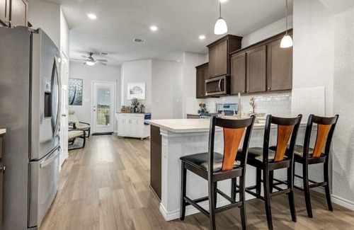 Wellborn Casa | Entire Home | EV CHARGING| Midtown Reserve CSTX |