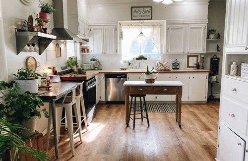 Candor Casa | Entire home, filled with beauty!