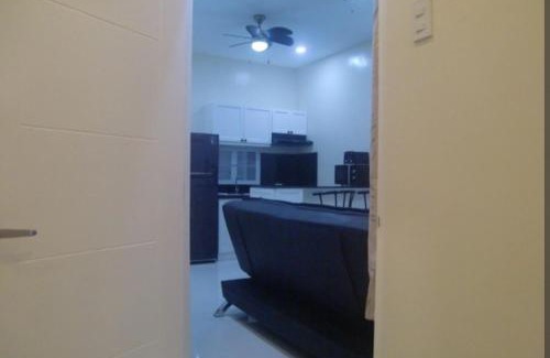 Daet Casa | Entire Home Fully Furnished Netflix AC Auto washer and Dryer
