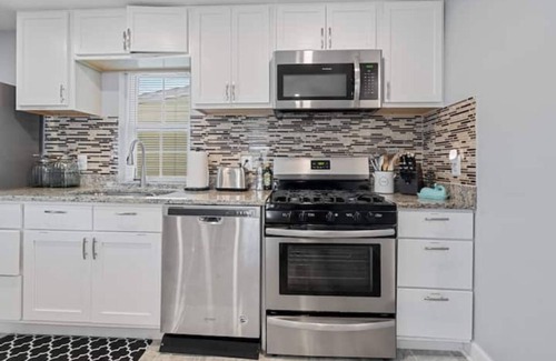 Havre De Grace Casa | Entire home, great location, no cleaning fee