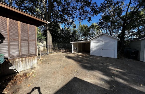 Chickasaw Gardens Casa | Entire Home in Heart of Memphis