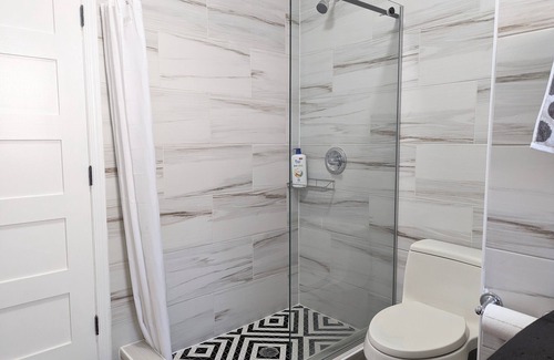 Langdon Casa | Entire Home in NE DC. 5 BD/3BA