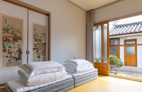 Gahoe-dong Casa | [entire Home] ""