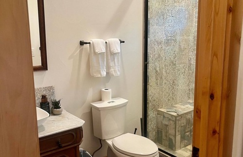 Quincy Casa | Entire home, lovely view property in Quincy