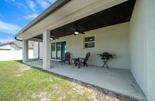 Spring Hill Casa | ENTIRE HOME MINUTES TO WEEKI WACHEE and HOSPITAL