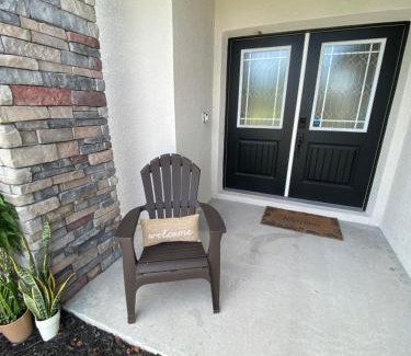 Spring Hill Casa | ENTIRE HOME MINUTES TO WEEKI WACHEE and HOSPITAL