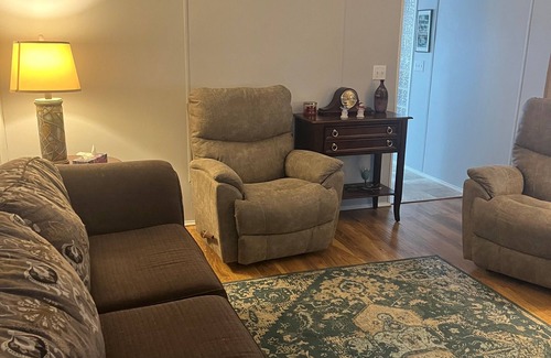 Prince George Casa | Entire home to yourself, 7 minutes to down town! All amenities you would need
