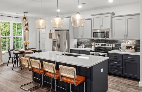 Bella Vista Casa | Contemporary Comfort: Your Home Away from Home