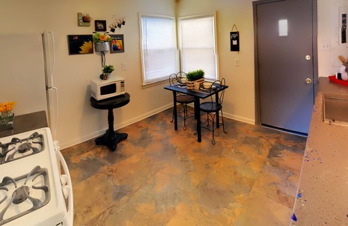 Madison Heights Casa | Entire Home 👑 🛌 Xfinity TV WIFI Free WasherDryer