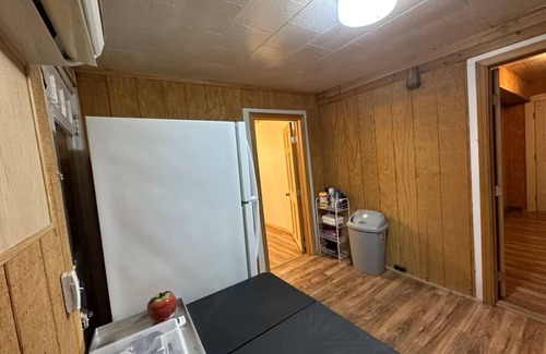 Sutton Casa | Entire house 2 bedrooms with washer&dryer,Main Street,Sutton,Street parking,wifi