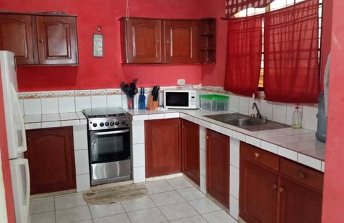 Poneloya Casa | Entire house and guest house, right on the beach, with a small pool.