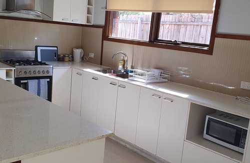 Melton Casa | Entire House-close to Supermarket/gym/Restaurants