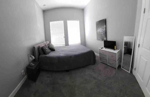 Tampa Casa | Entire House-Comfy/Close to Downtown/Ybor