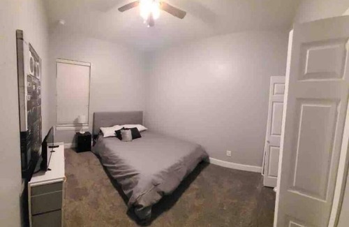 Tampa Casa | Entire House-Comfy/Close to Downtown/Ybor
