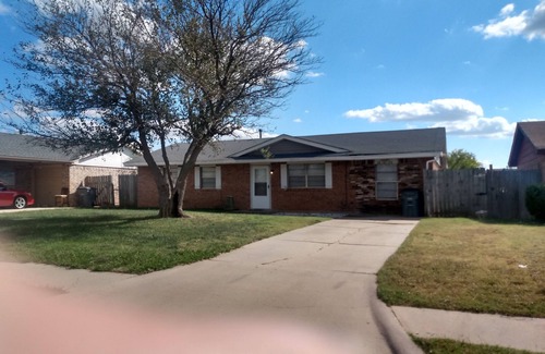 Lawton Casa | Entire House great price, the cats meow