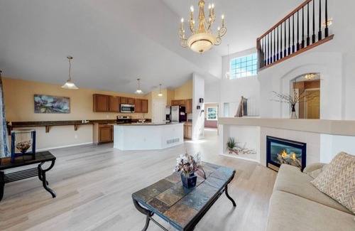 Henderson Casa | Entire house in a quiet neighbourhood