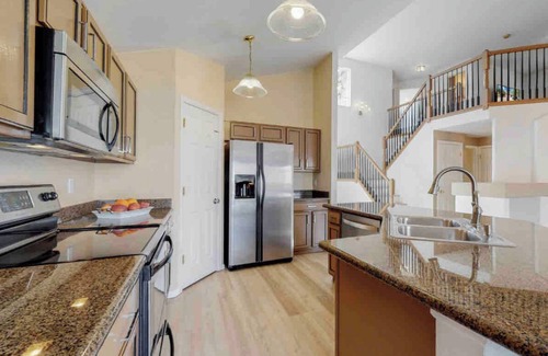 Henderson Casa | Entire house in a quiet neighbourhood