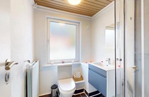 Hobro Villa | Entire House in the City, 3 big bedroom with 4 Bed